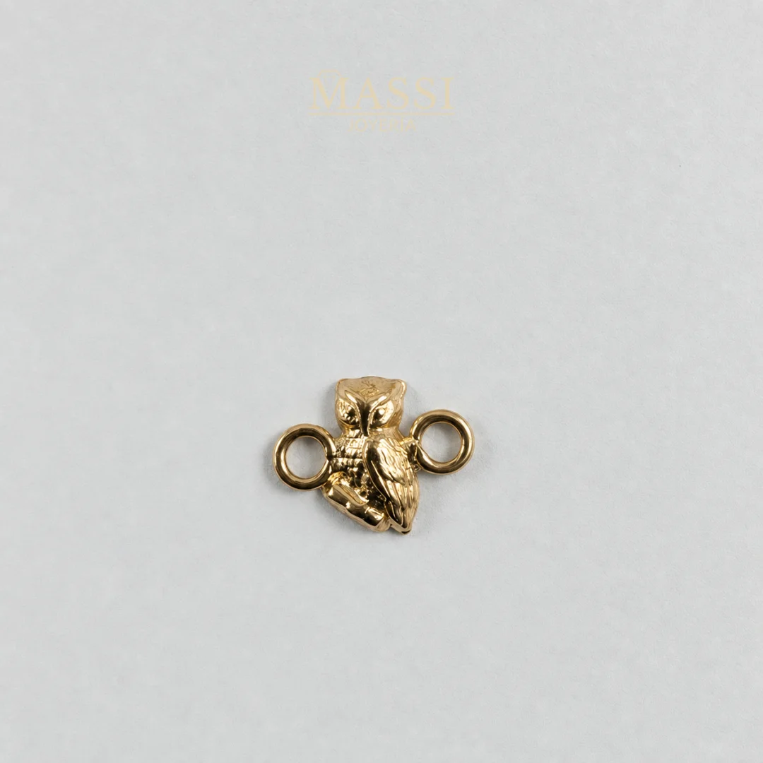 Detalle del diseño del Herraje Búho Pequeño de 7 x 5 mm en oro amarillo