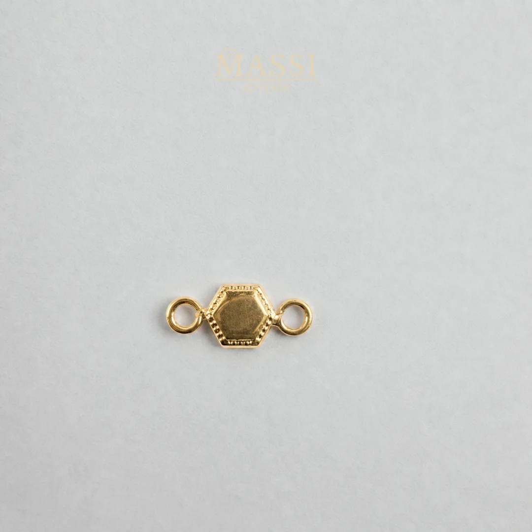 Detalle del Herraje Hexágono Mini Liso de 5 × 4 mm en oro nacional amarillo