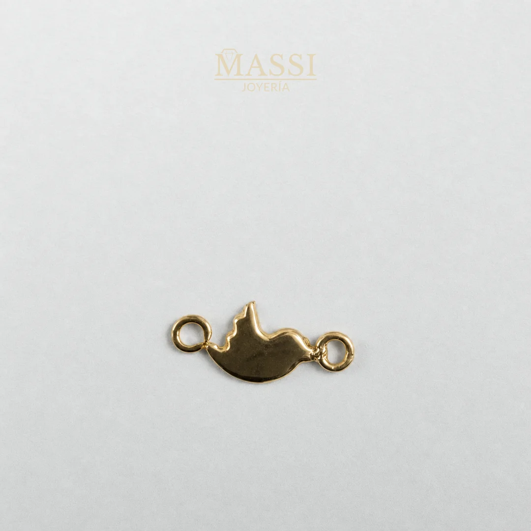 Detalle del diseño de paloma del herraje de 6 mm en oro amarillo